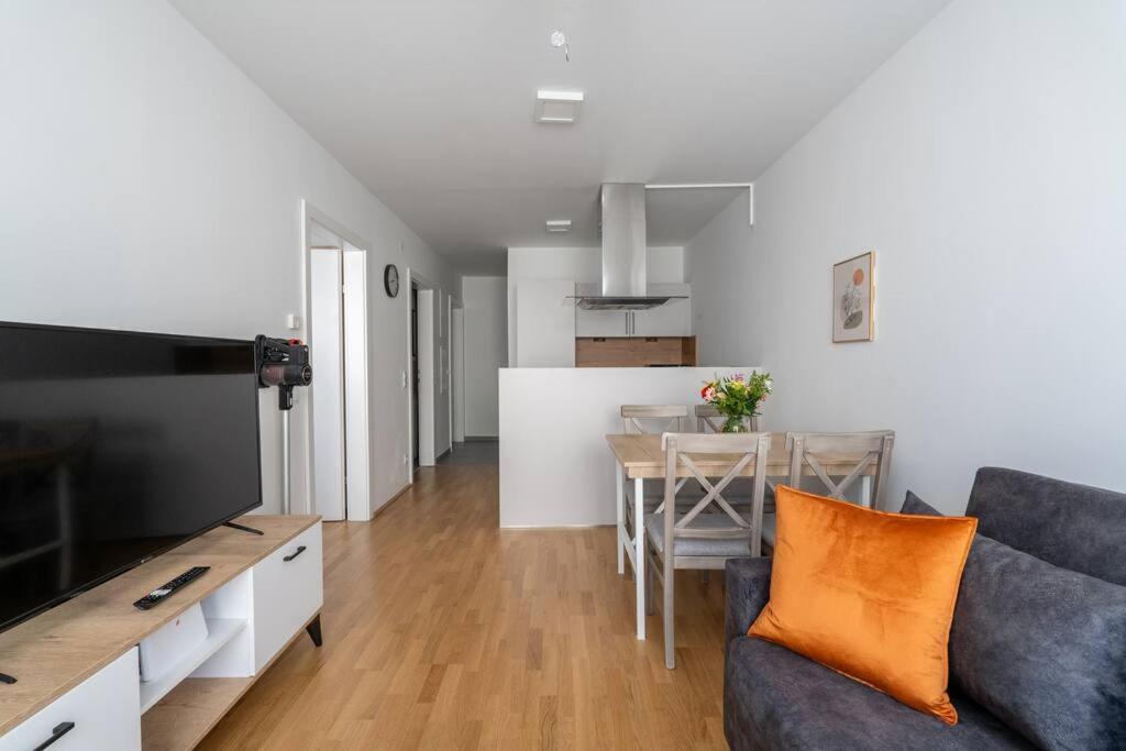 Urban 1br Retreat, Easy Link By Hm Apartment Vienna